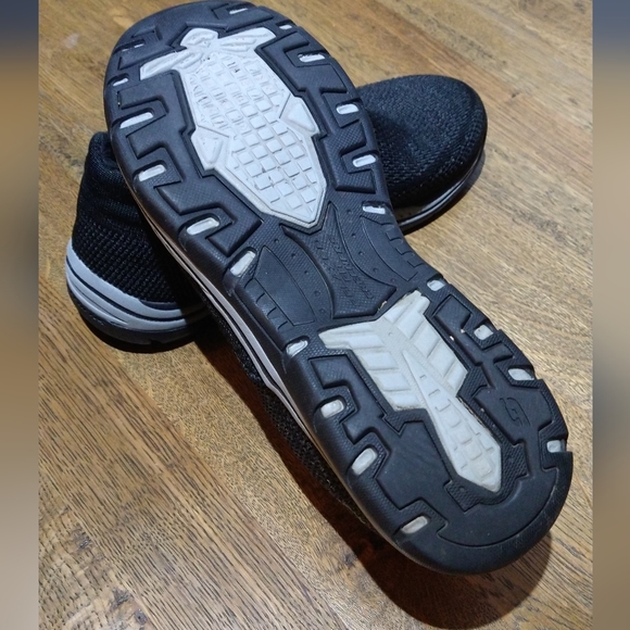 Skechers Relaxed Fit Memory Foam GOMEL Black Slip-On Mens Shoes Sz 11 Air Cooled - Picture 8 of 9